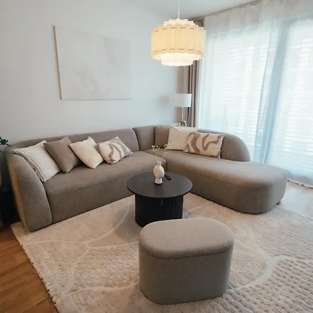 Stylish 110m2 Near Center *