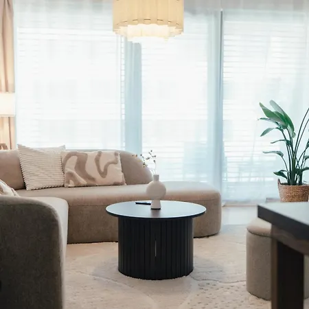 Stylish 110m2 Near Center *