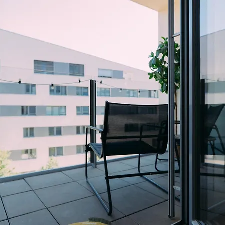 Lägenhet Stylish 110m2 Near Center