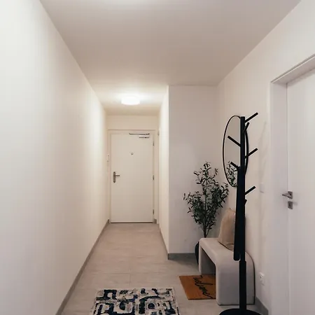 Lägenhet Stylish 110m2 Near Center