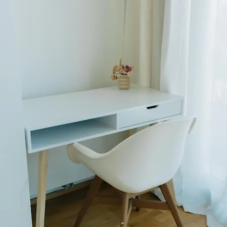 Lägenhet Stylish 110m2 Near Center Prag