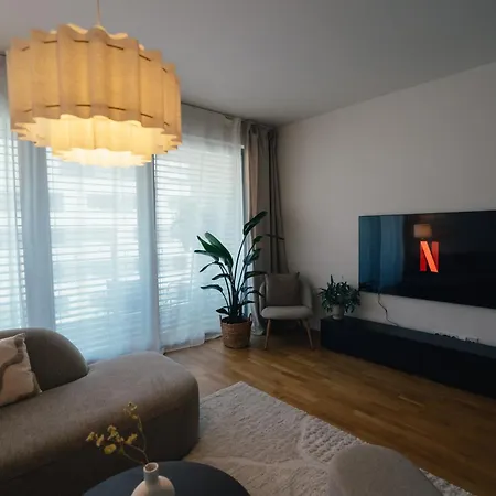 Stylish 110m2 Near Center *