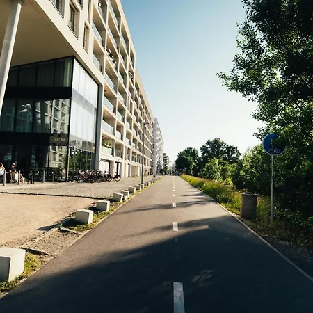 Stylish 110m2 Near Center Lägenhet Prag